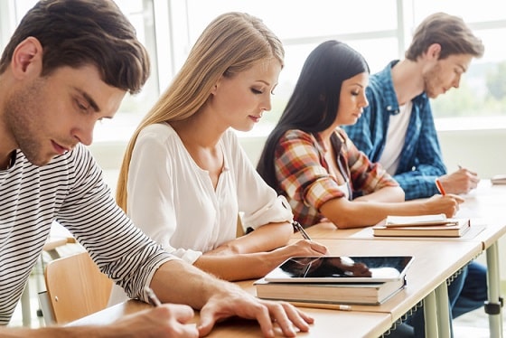 بزرگ سالان icon